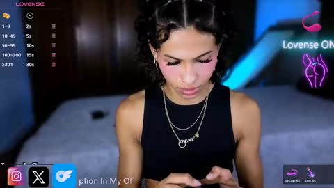 Snapshot of matiu_stonne chatting on 18, 10, 2025 Abby Bella online show from 18, 10, 2025