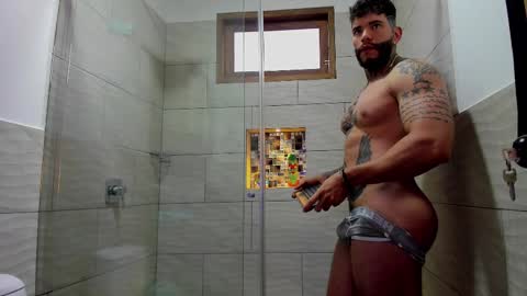 matius foxter online show from 10, 10, 2025