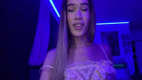MOLLY MILLS online show from 3, 6, 2026