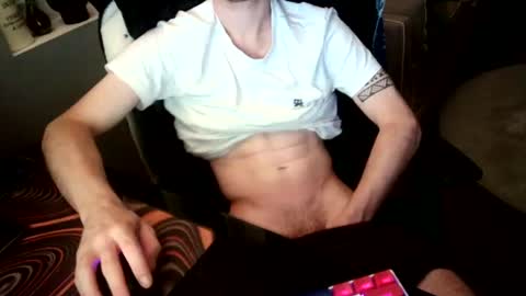 Snapshot of matt1q237916 chatting on 6, 7, 2026 matt1q237916 online show from 6, 7, 2026