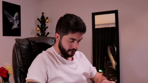 Snapshot of matteo_simpson chatting on 12, 1, 2025 Matteo simpson online show from 12, 1, 2025