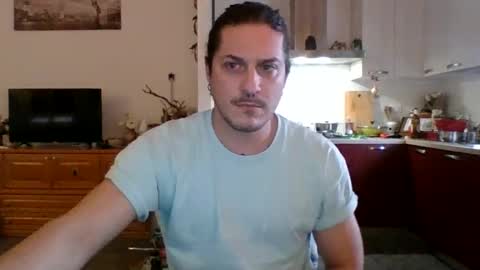 Snapshot of matteushh87 chatting on 9, 1, 2025 matteushh87 online show from 9, 1, 2025