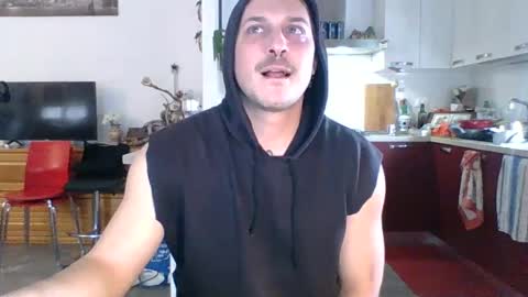 Snapshot of matteushh87 chatting on 27, 2, 2025 matteushh87 online show from 27, 2, 2025