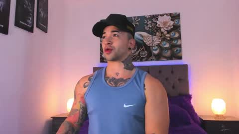 Snapshot of matthew_colee chatting on 19, 4, 2026 Matthew INDEPENDENT MODEL online show from 19, 4, 2026