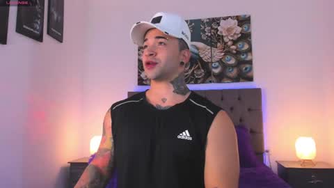 Snapshot of matthew_colee chatting on 21, 4, 2026 Matthew INDEPENDENT MODEL online show from 21, 4, 2026