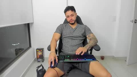 Snapshot of mattia_dupont chatting on 23, 2, 2026 Mattias online show from 23, 2, 2026