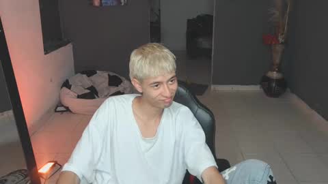 mattias     online show from 10, 3, 2025