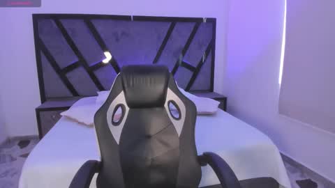 Snapshot of mattthompsonn chatting on 11, 11, 2025 Matt online show from 11, 11, 2025