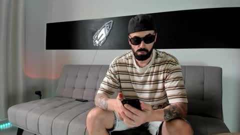 Snapshot of mattxfeet chatting on 23, 12, 2024 Matt online show from 23, 12, 2024