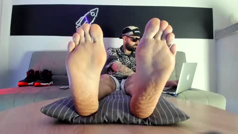 Snapshot of mattxfeet chatting on 31, 12, 2024 Matt online show from 31, 12, 2024