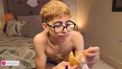 Snapshot of matty_spark chatting on 15, 10, 2025 matty_spark online show from 15, 10, 2025