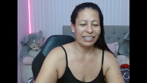 Snapshot of mature_martina_ chatting on 5, 2, 2025 Martina online show from 5, 2, 2025