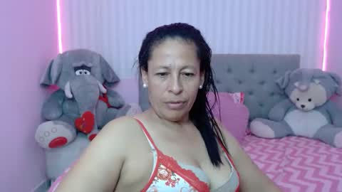 Snapshot of mature_martina_ chatting on 27, 2, 2025 Martina online show from 27, 2, 2025