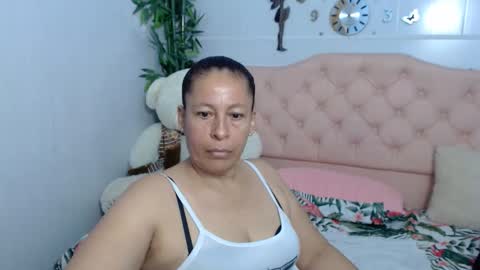 Snapshot of mature_martina_ chatting on 24, 9, 2025 Martina online show from 24, 9, 2025