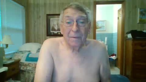 Snapshot of maturecouple1954 chatting on 3, 2, 2026 SXECPL55 at G mail Dot Com online show from 3, 2, 2026