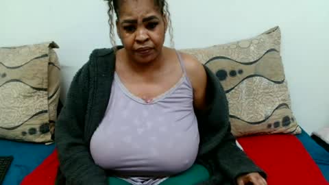 Snapshot of maturedbootyqueen chatting on 11, 6, 2026 QUEEN online show from 11, 6, 2026