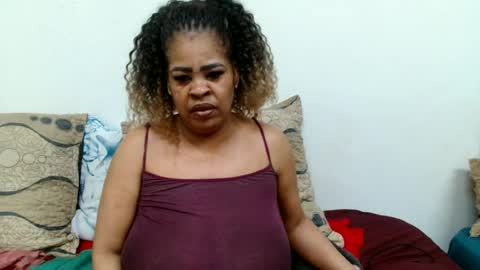 Snapshot of maturedbootyqueen chatting on 5, 7, 2026 QUEEN online show from 5, 7, 2026