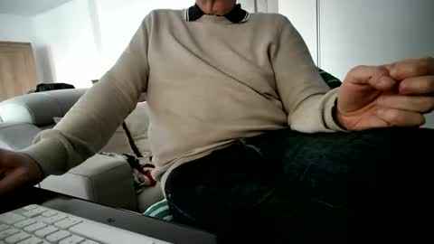 Snapshot of maturehotman chatting on 20, 3, 2026 maturehotman online show from 20, 3, 2026