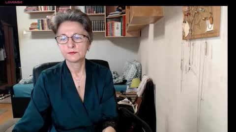 maturekate online show from 17, 9, 2025