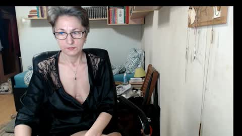 maturekate online show from 25, 9, 2025