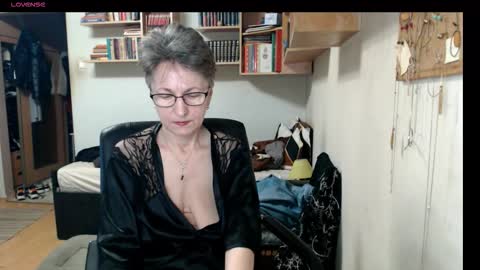 maturekate online show from 18, 10, 2025