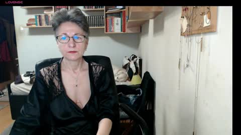 maturekate online show from 21, 10, 2025