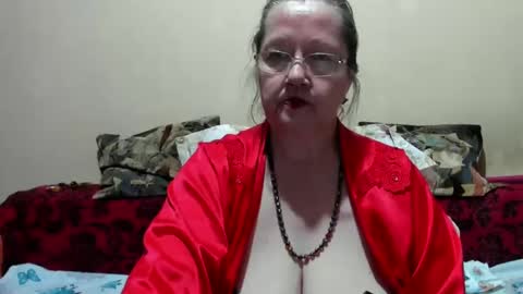 maturemilf online show from 12, 3, 2025