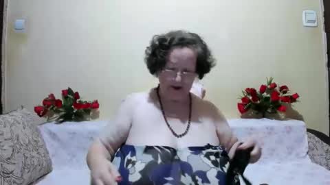 maturemilf online show from 16, 2, 2026