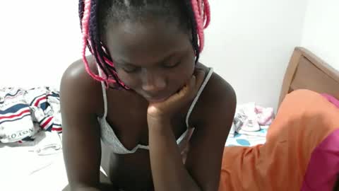 Snapshot of maui_001 chatting on 11, 10, 2025 moh online show from 11, 10, 2025