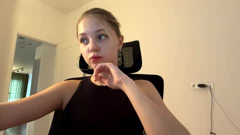Eva  1st day online show from 24, 7, 2026