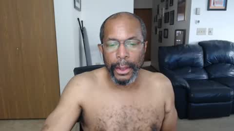 Snapshot of mauricewilson86 chatting on 22, 10, 2025 mauricewilson86 online show from 22, 10, 2025