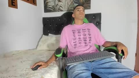 Snapshot of mauricio_smiith chatting on 1, 3, 2026 MAURICIO online show from 1, 3, 2026