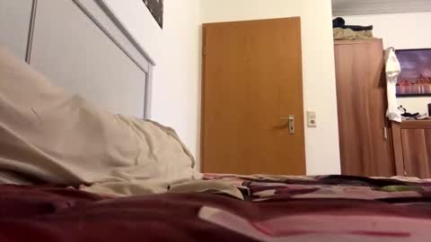 mauzi19965 online show from 15, 3, 2026