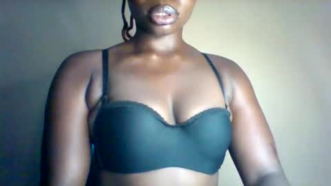 Snapshot of maverlous_pussy900 chatting on 29, 3, 2026 Maverlous pussy online show from 29, 3, 2026