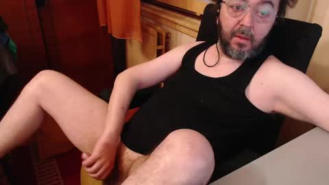 Snapshot of max818k chatting on 17, 5, 2026 Max online show from 17, 5, 2026