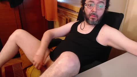 Snapshot of max818k chatting on 9, 6, 2026 Max online show from 9, 6, 2026
