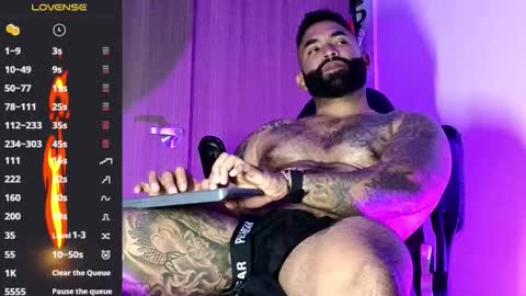 max__prada online show from 11, 9, 2025