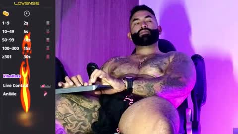 max__prada online show from 18, 9, 2025