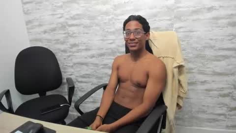 Snapshot of max_cumpower72 chatting on 28, 9, 2025 max_cumpower72 online show from 28, 9, 2025