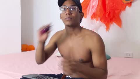 Snapshot of max_cumpower72 chatting on 17, 10, 2025 max_cumpower72 online show from 17, 10, 2025
