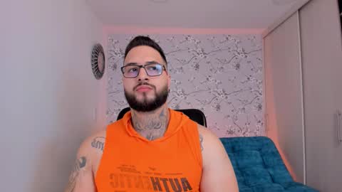 Snapshot of max_dic1 chatting on 15, 2, 2026 max D. online show from 15, 2, 2026