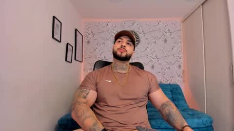 Snapshot of max_dic1 chatting on 28, 4, 2026 max D. online show from 28, 4, 2026