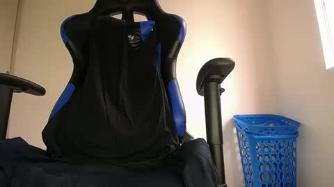 Snapshot of max_jones2 chatting on 13, 2, 2026 MAX online show from 13, 2, 2026