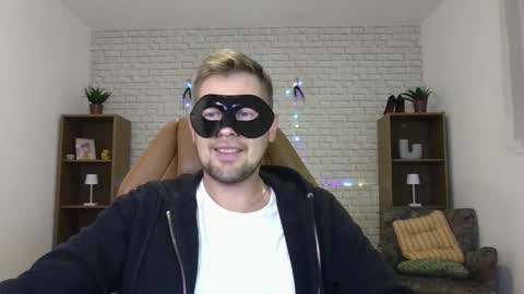 Max  Aliya online show from 14, 9, 2025