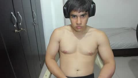 Snapshot of max_miller66 chatting on 23, 4, 2026 Max online show from 23, 4, 2026