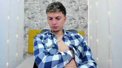 Snapshot of max_sstteel chatting on 23, 4, 2026 max_sstteel online show from 23, 4, 2026