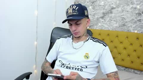 Snapshot of max_sstteel chatting on 25, 4, 2026 max_sstteel online show from 25, 4, 2026