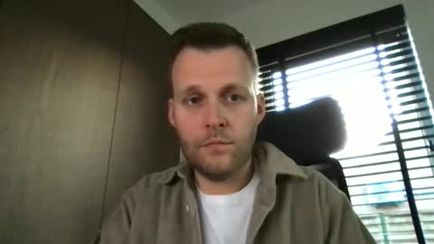 Snapshot of max_straight_1 chatting on 3, 3, 2025 Max take off clothes online show from 3, 3, 2025