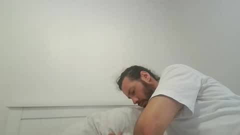 Maxturbate online show from 5, 10, 2025