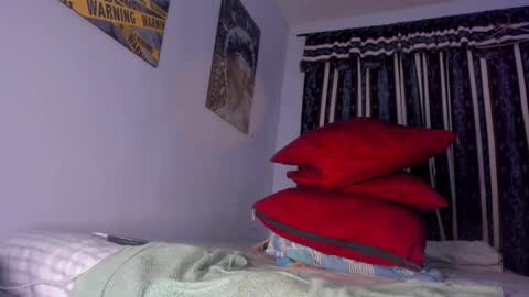 Snapshot of max_val chatting on 10, 2, 2025 Max online show from 10, 2, 2025